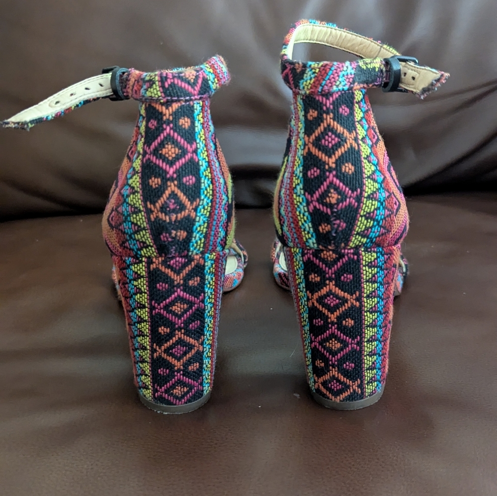 Jessica Simpson Heels For Women Size 8.5 - Picture 3 of 7